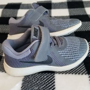 Nike Revolution 4 Toddler 9c